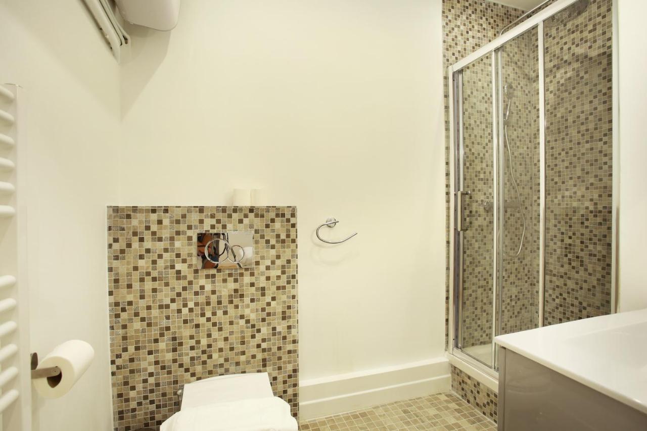 Rent A Room - Tracy Apartment Parigi Esterno foto
